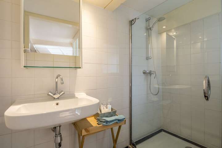 Room 14 of 14