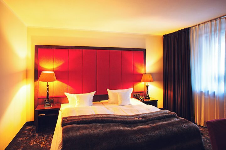 Room 16 of 39