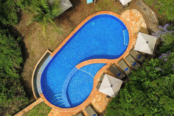 Pool 18 of 30