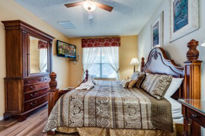 Room 221 of 272