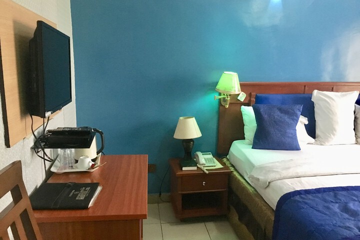 Room 8 of 24