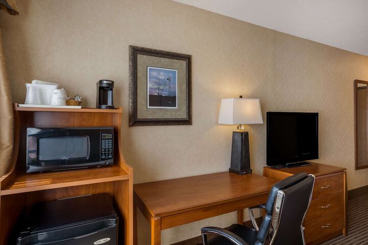 Room 12 of 38