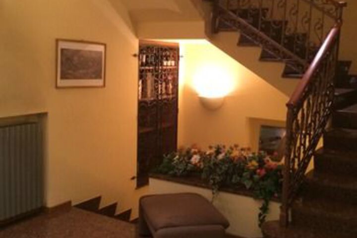 Hotel Interior 11 of 33