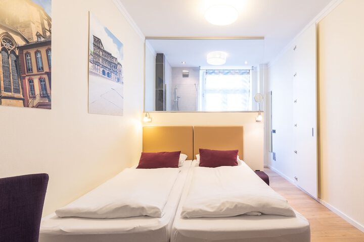 Room 15 of 55