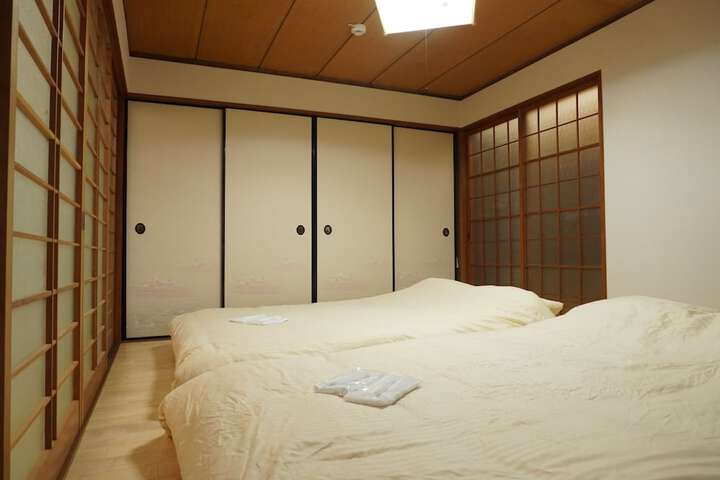 Room 7 of 23