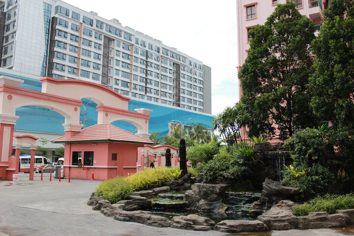 Hotel 4 of 270
