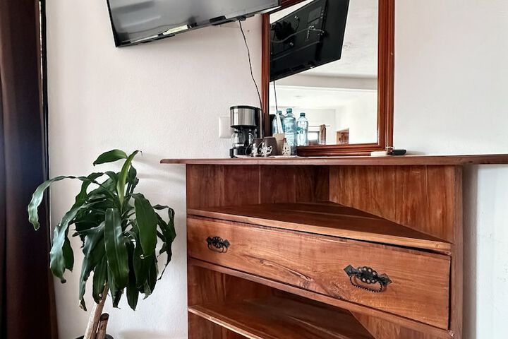Room 2 of 41