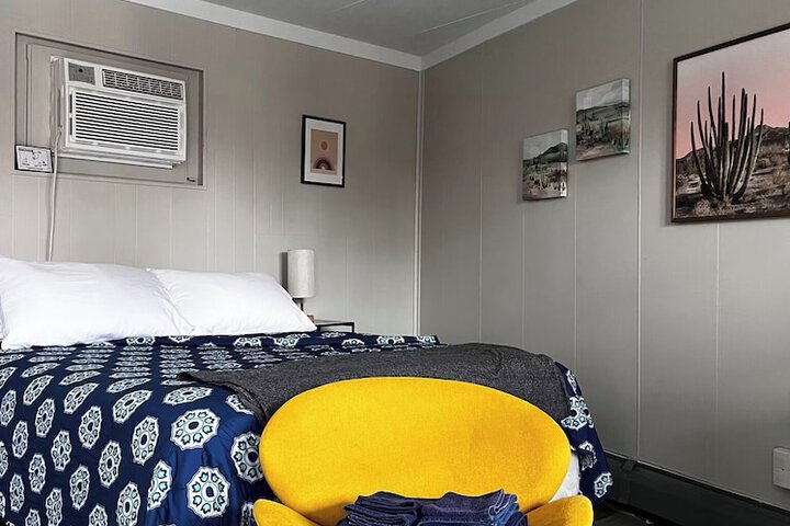 Room 2 of 13