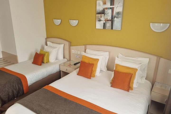 Room 19 of 59