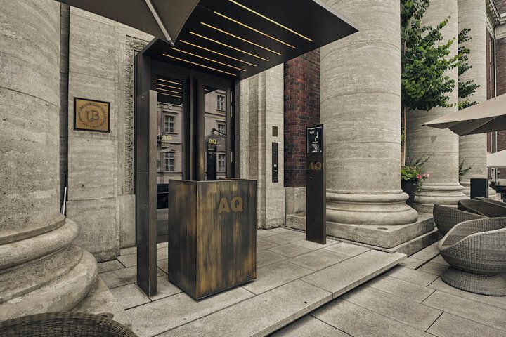 Hotel 70 of 72