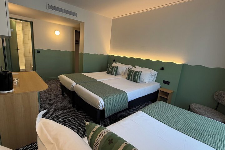 Room 41 of 69