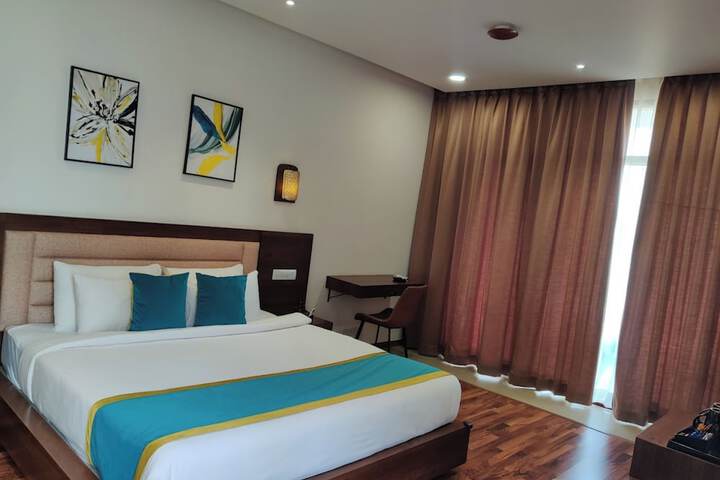 Room 8 of 91