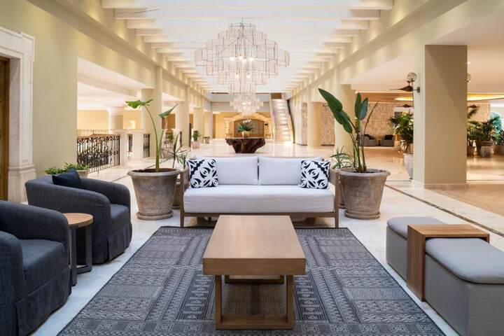 Hotel Interior 2 of 121