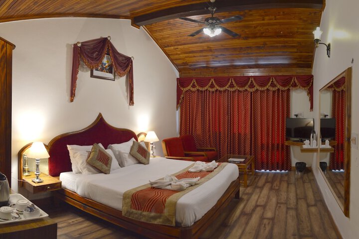 Room 15 of 54