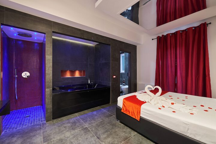 Room 3 of 29