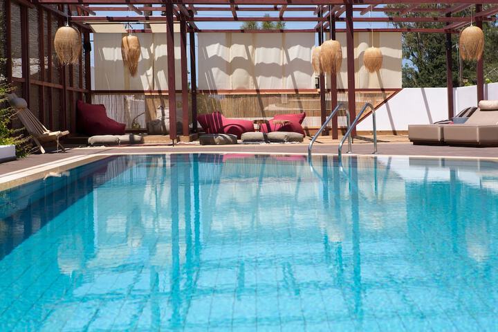 Pool Hotel