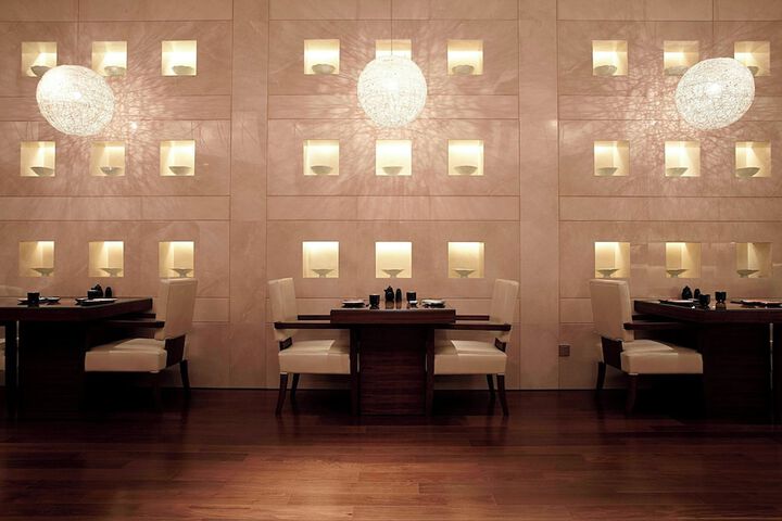 Dining 53 of 128