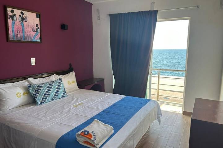 Room 10 of 26