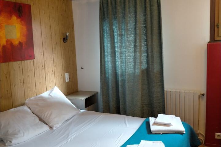 Room 27 of 47