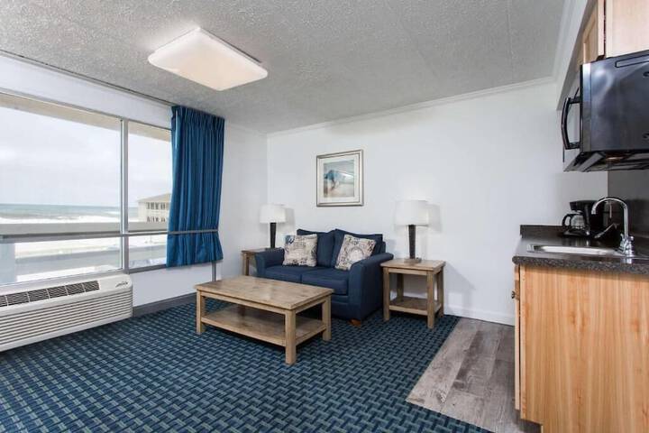 Room 33 of 44