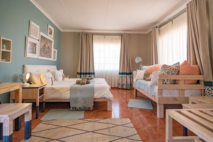 Room 5 of 33