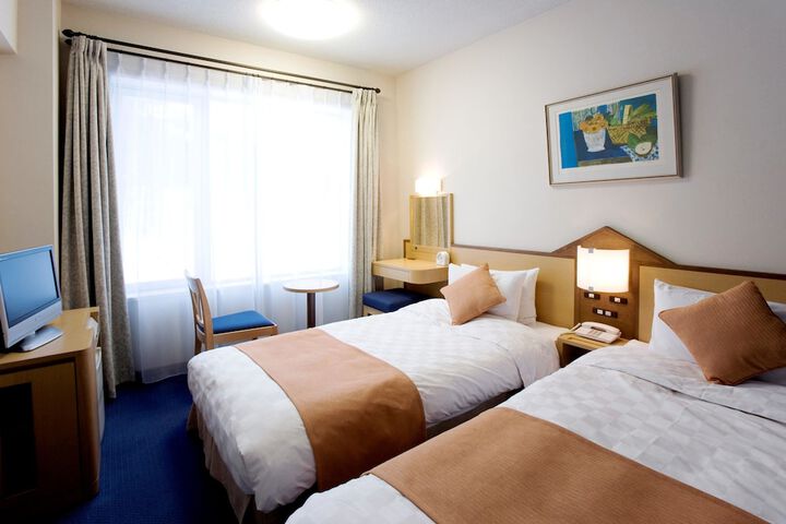 Room 3 of 21