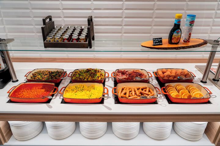 Dining 58 of 104