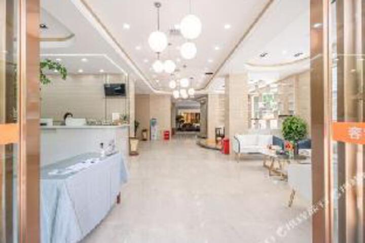 Enshi Rongjin Select Hotel