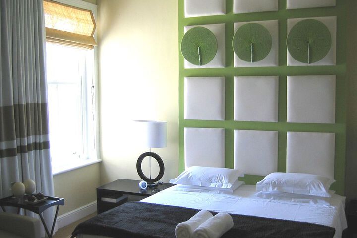 Room 6 of 20