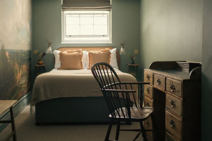 Room 62 of 123