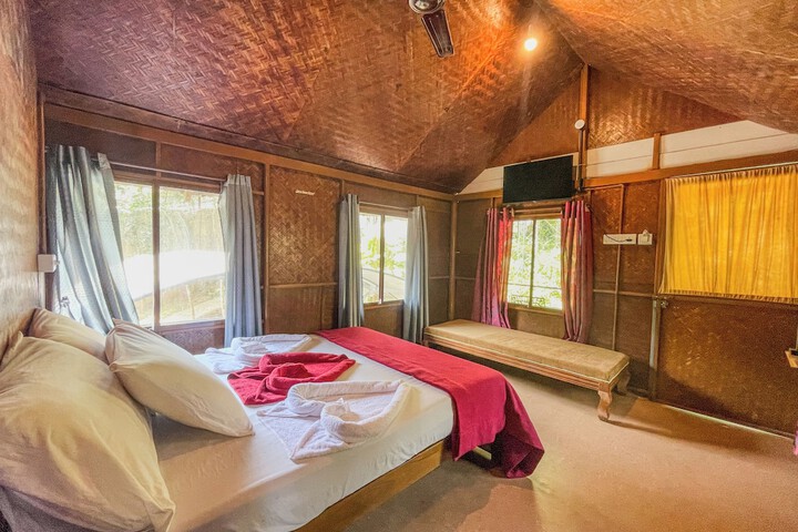Room 16 of 71