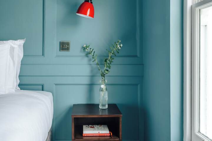 Room 25 of 160