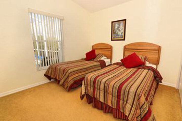 Room 5 of 25