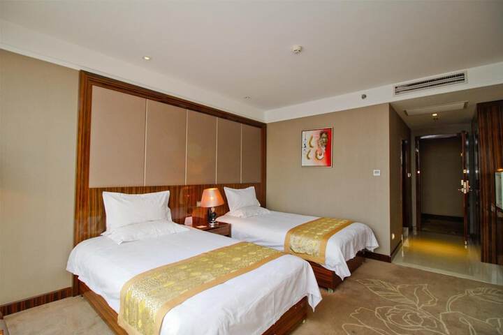 Room 29 of 52