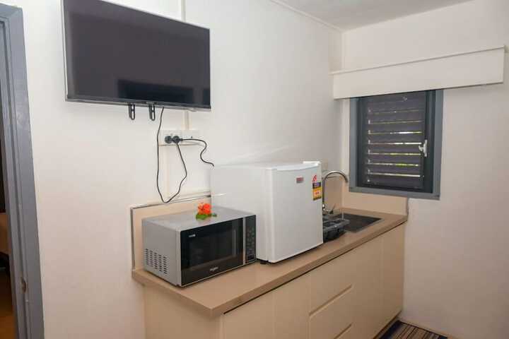 Room 16 of 32