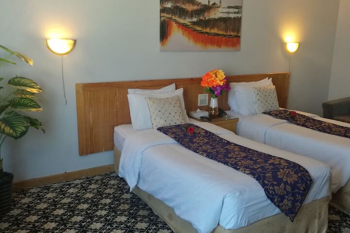 Room 13 of 81