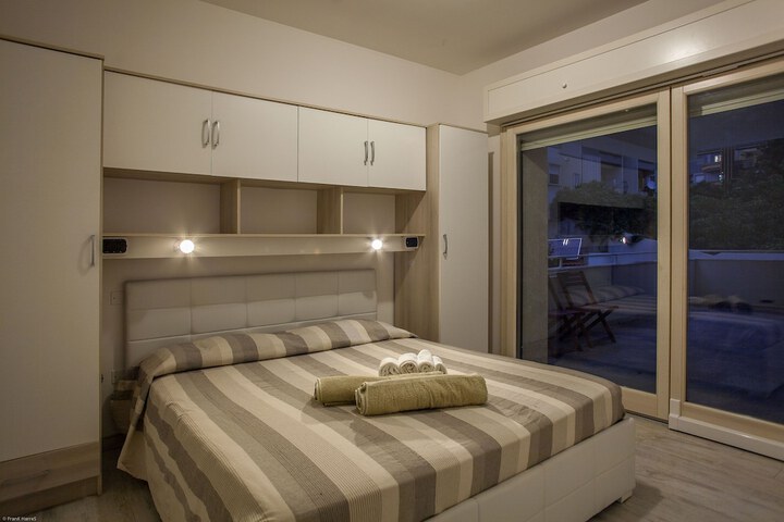 Room 19 of 48