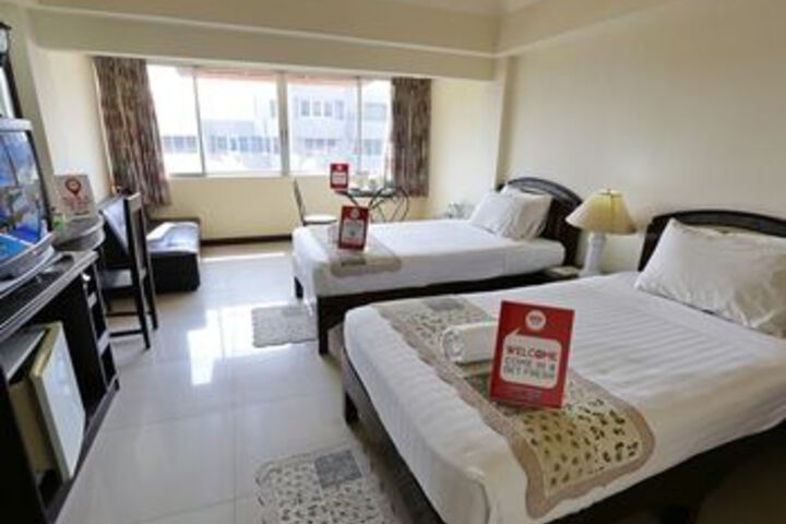 Room 9 of 22