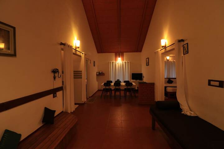 Room 13 of 44