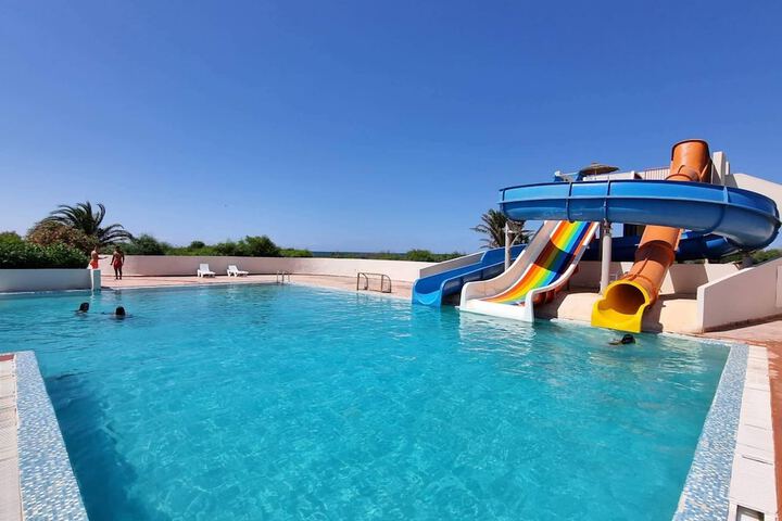 Pools & Facilities