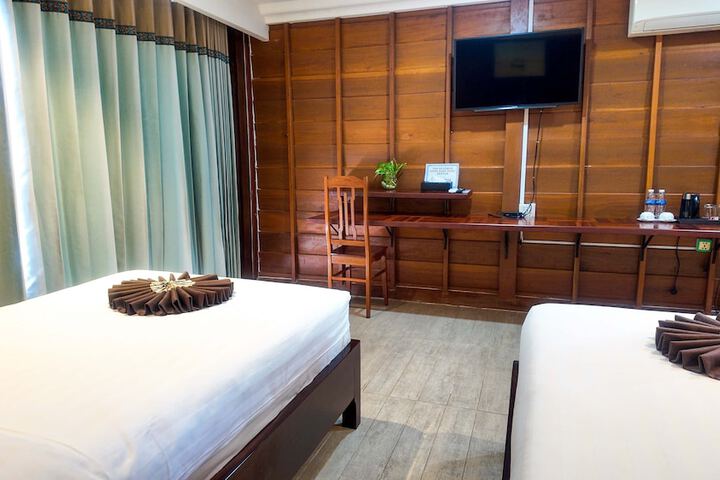 Room 38 of 72