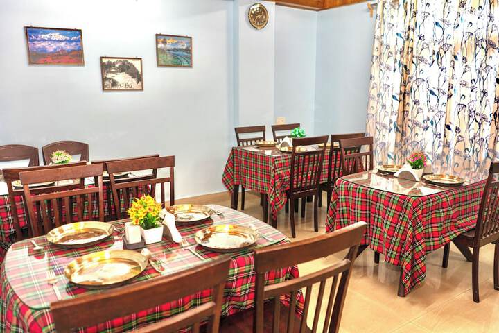 Dining 10 of 14