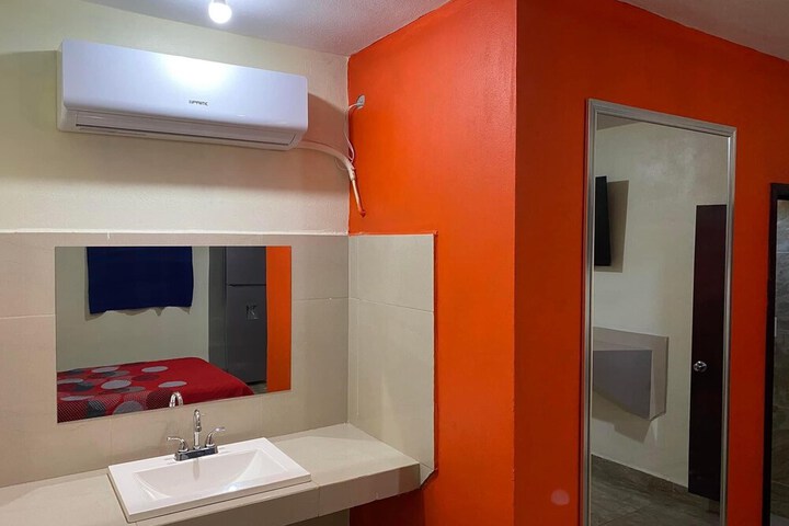 Room 4 of 4