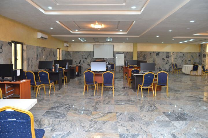 Ballroom/Hall 20 of 28