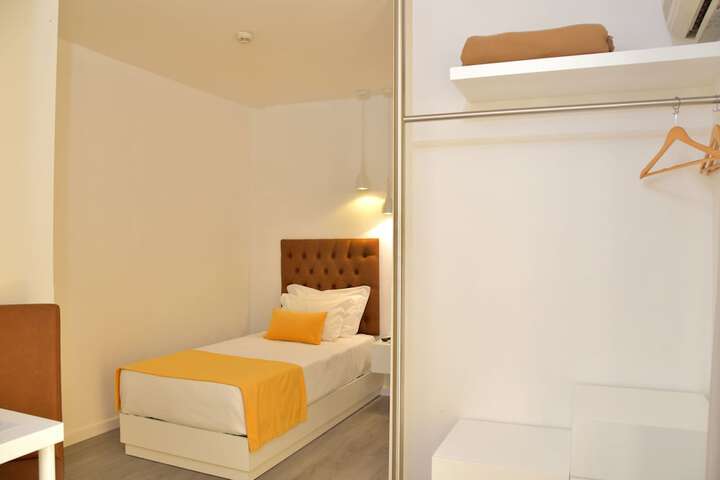Room 20 of 63