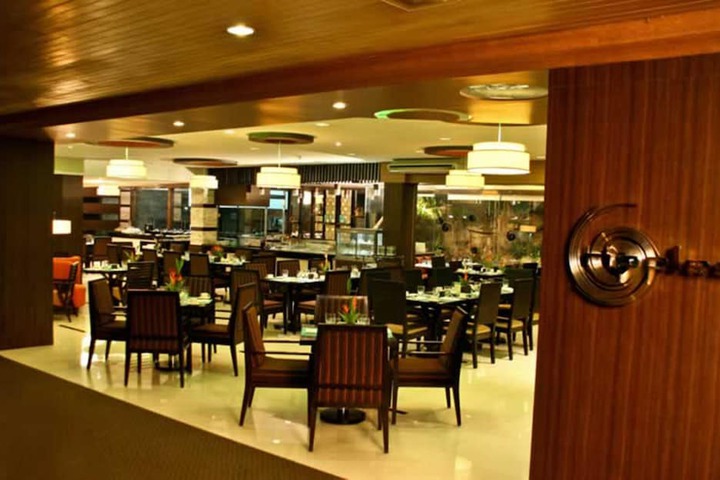 Lounge 53 of 60