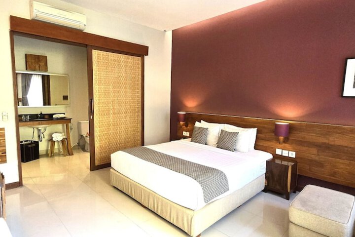 Room 18 of 53