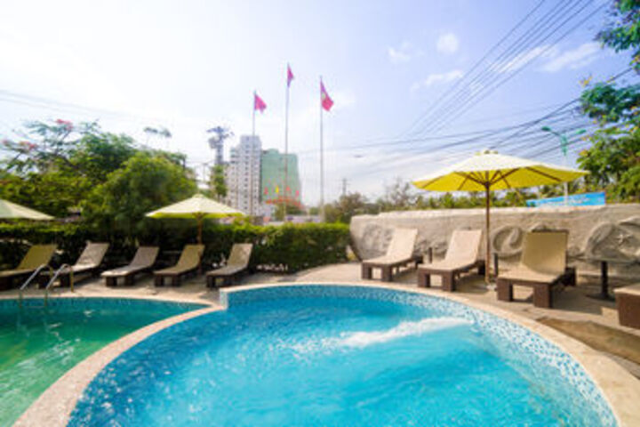 Pool 60 of 78