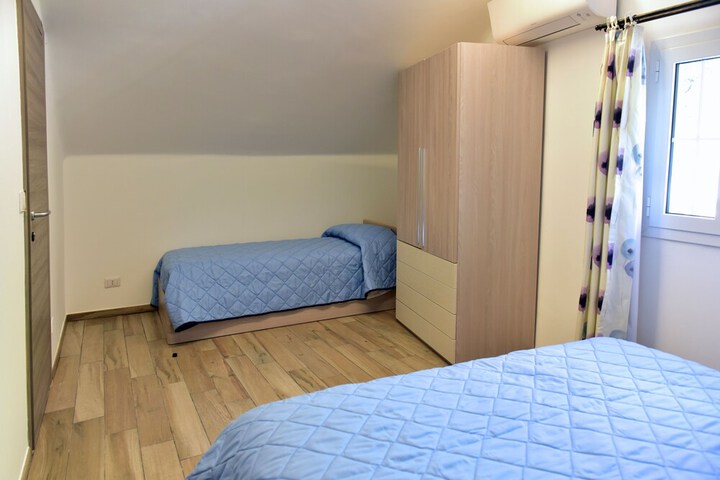 Room 7 of 46