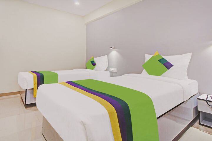 Room 17 of 22